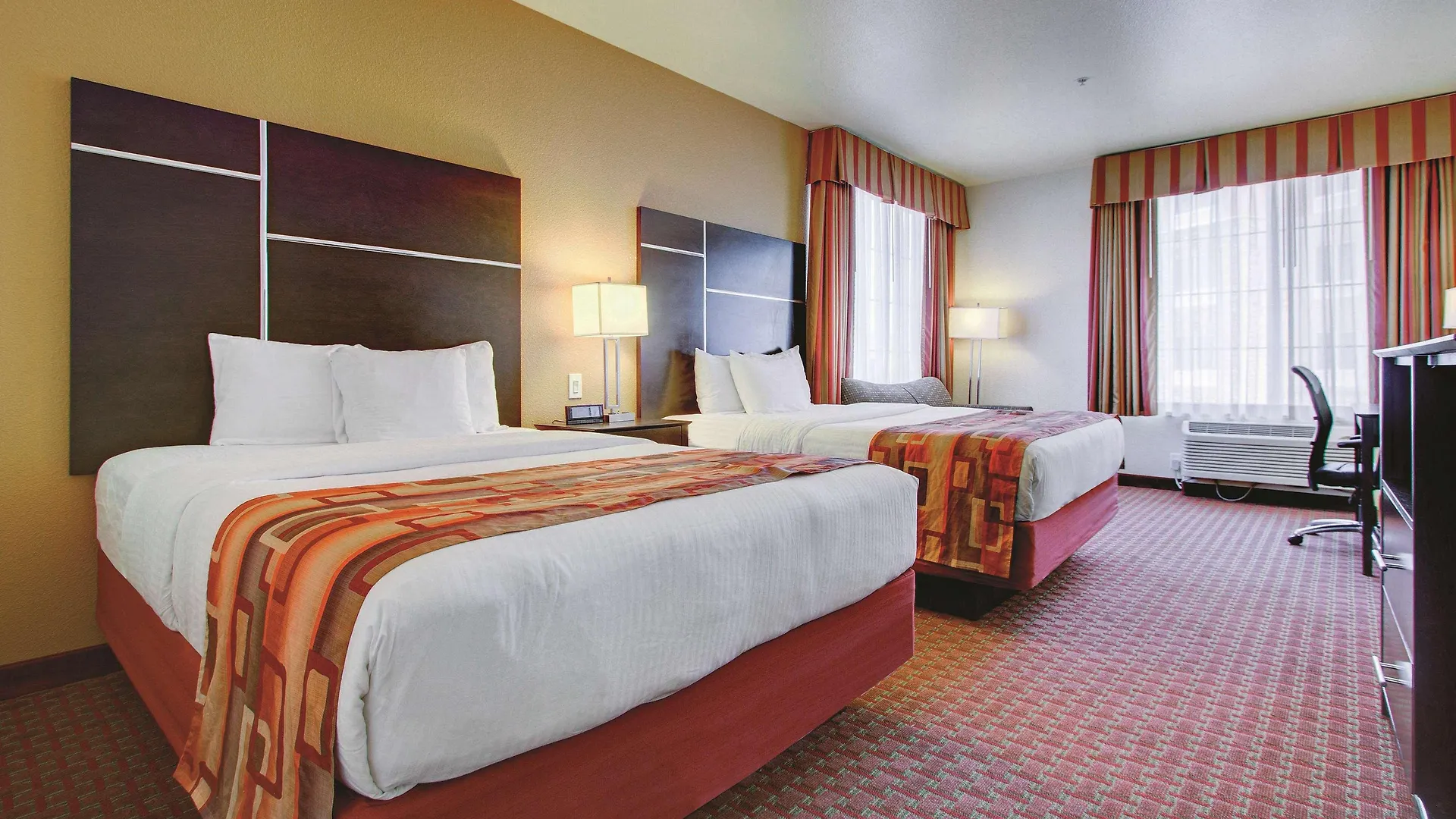 Hotel La Quinta By Wyndham Denver Gateway Park