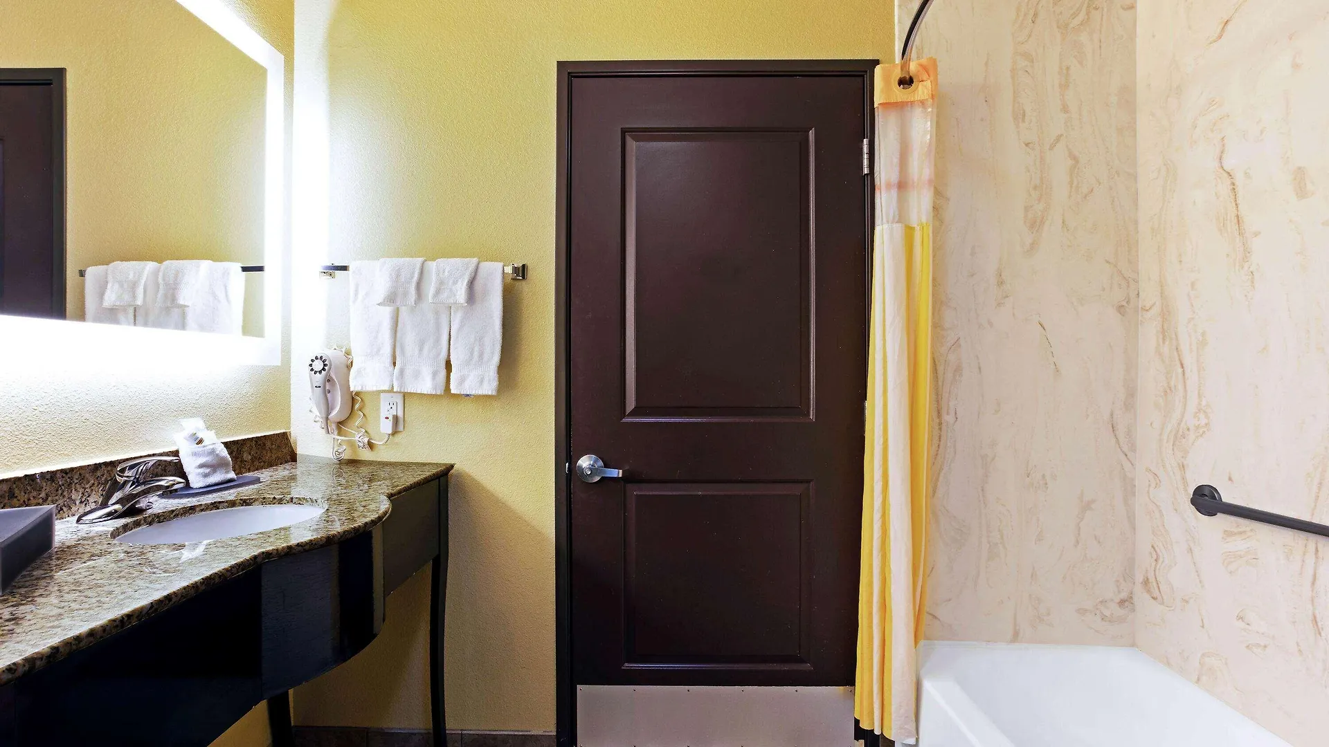 La Quinta By Wyndham Denver Gateway Park Hotel